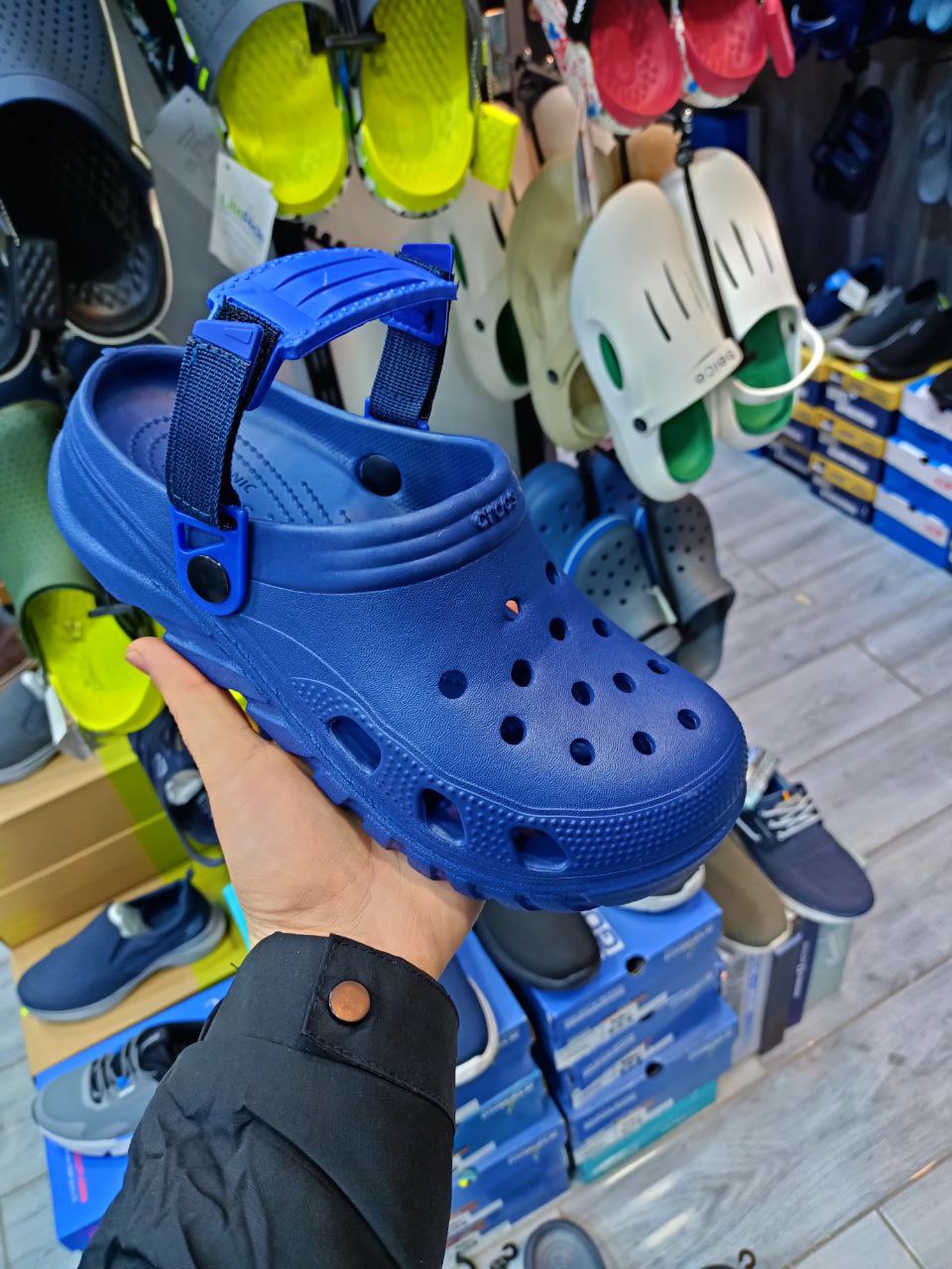 كروكس مريح خفيف – مثالي للصيف والمشي اليومي 👟☀️