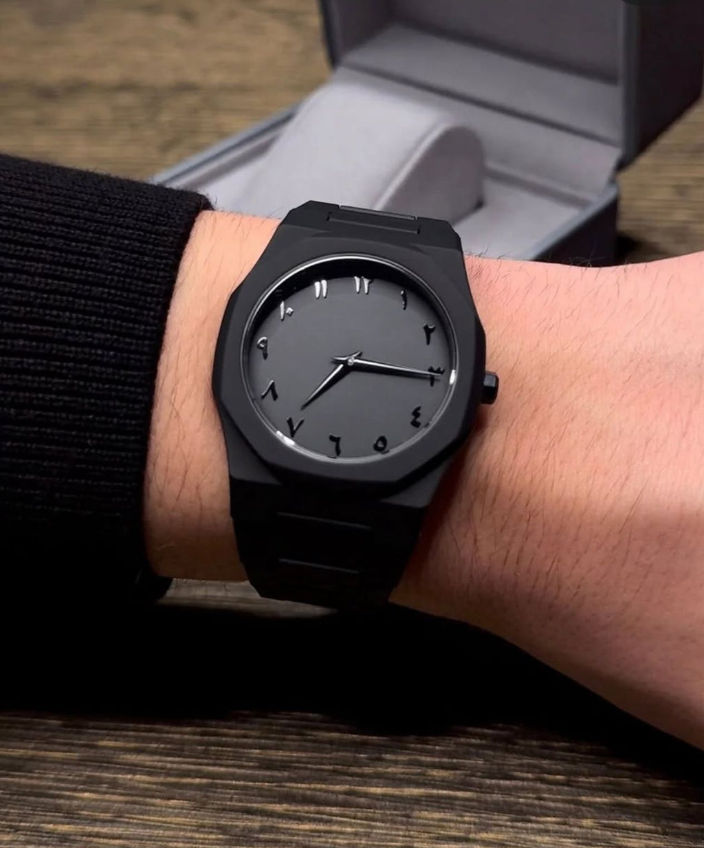 🖤⌚ ساعة Black Black… فخامة سوداء 🔥🎯 عرض خاص لا يُفوّت! 💥